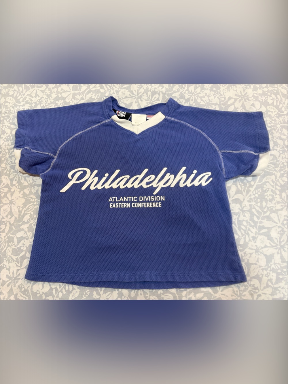 Zara & NBA “Philadelphia Sixers” Cropped Short-Sleeve Kids Tee, Size 6.